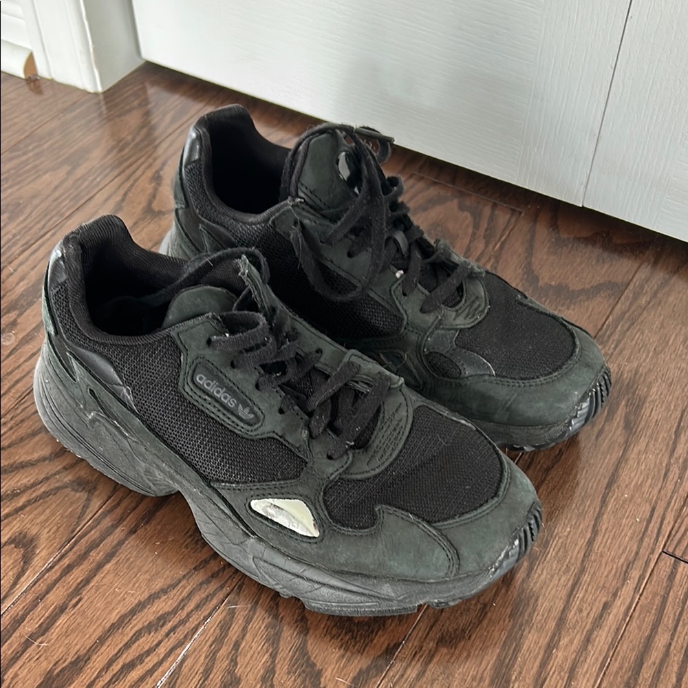 Adidas woman Black Sneakers